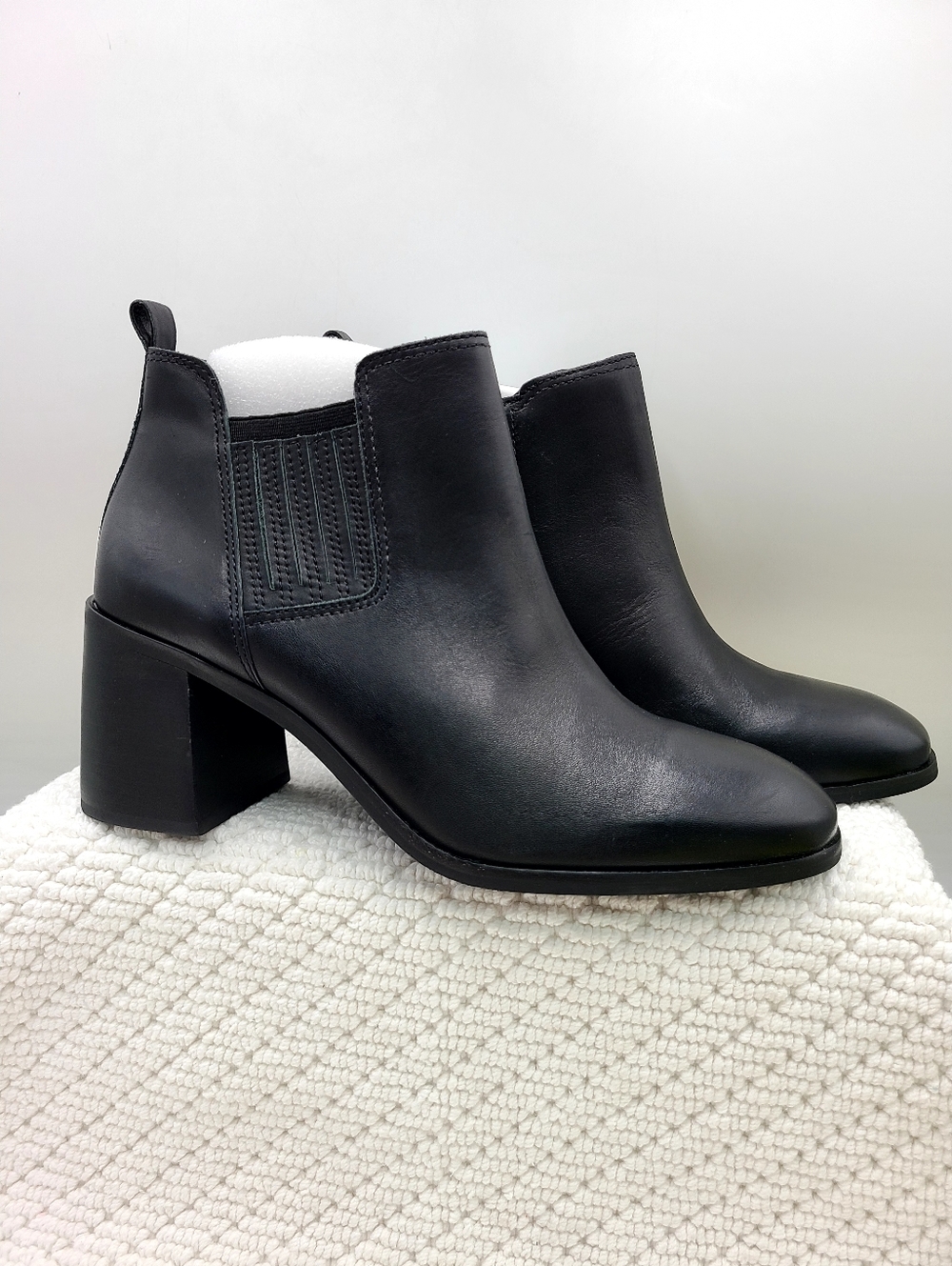 Lucky Brand Black Leather Block Heel Ankle Booties